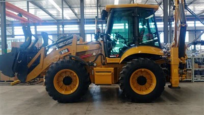 Погрузочный экскаватор гидравлический пилотный четырехколесный с рулевым управлением 4×4